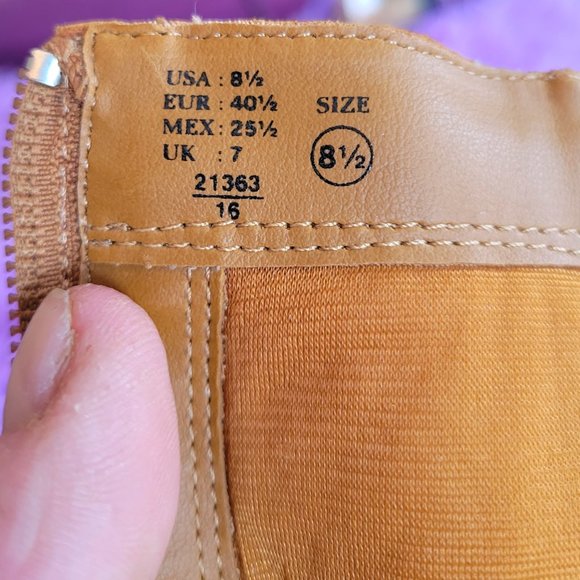 Predictions Leather Fringed Suede Boots Women's 8 ½ - Picture 8 of 11